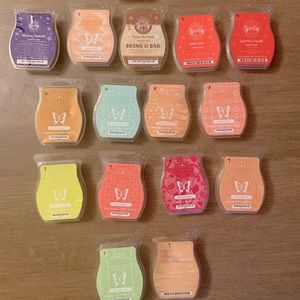 ✨ LOT OF 42 (SCENTSY & OTHER BRANDS) WAX MELTS
